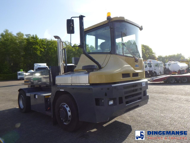 MOL RM 255 4X4 terminal drawbar tractor 150 ton - Terminaltraktor: bilde 2 MOL RM 255 4X4 terminal drawbar tractor 150 ton - Terminaltraktor: bilde 2