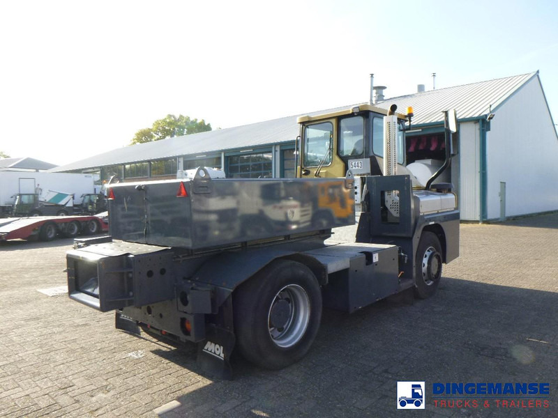 MOL RM 255 4X4 terminal drawbar tractor 150 ton - Terminaltraktor: bilde 4 MOL RM 255 4X4 terminal drawbar tractor 150 ton - Terminaltraktor: bilde 4