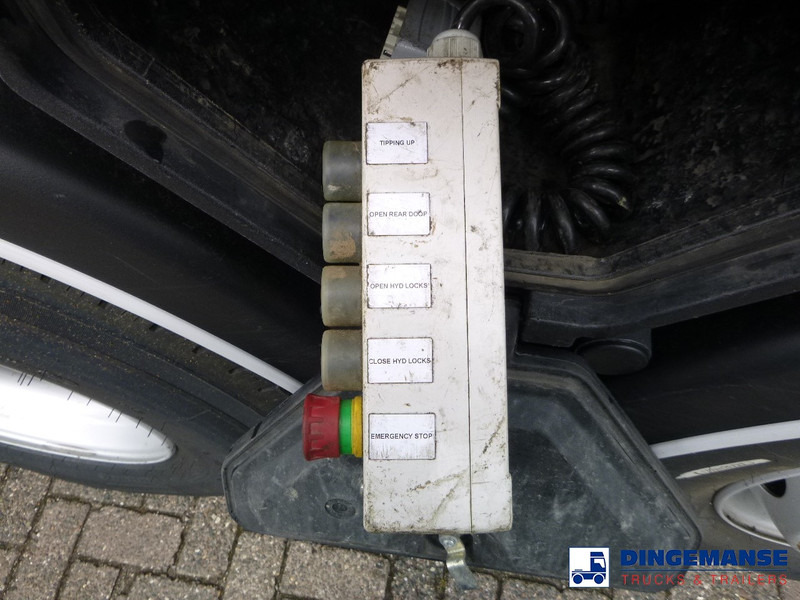 Vakuum lastebil Mercedes-Benz Actros 2541 6x2 RHD E5 Huwer vacuum tank / hydrocureur 12 m3: bilde 15