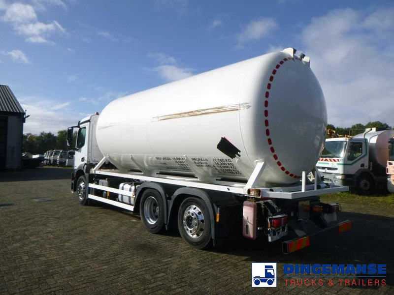 Mercedes-Benz Antos 2635 6x2 gas tank 28 m3 - Tankbil: bilde 3 Mercedes-Benz Antos 2635 6x2 gas tank 28 m3 - Tankbil: bilde 3