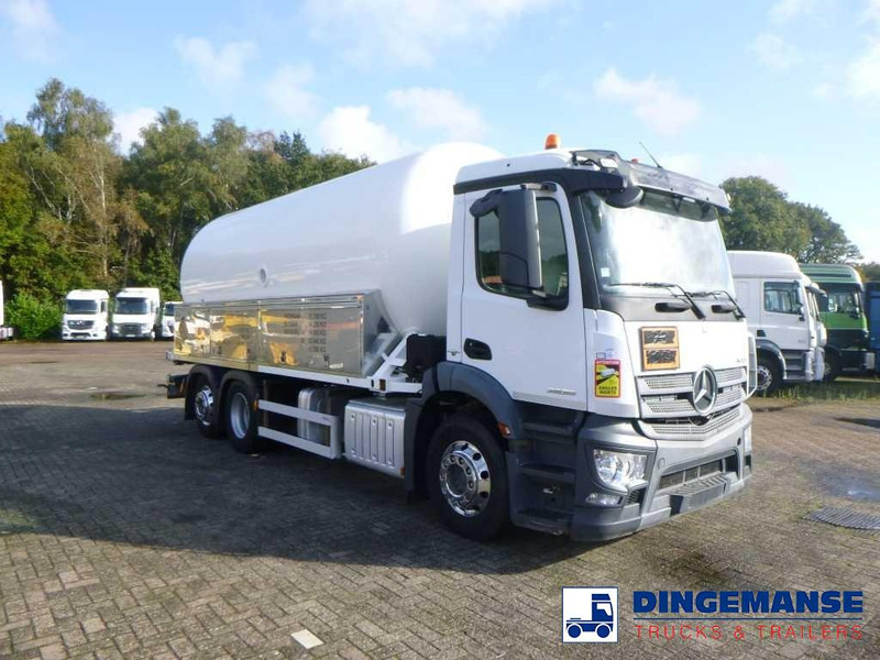 Mercedes-Benz Antos 2635 6x2 gas tank 28 m3 - Tankbil: bilde 2 Mercedes-Benz Antos 2635 6x2 gas tank 28 m3 - Tankbil: bilde 2