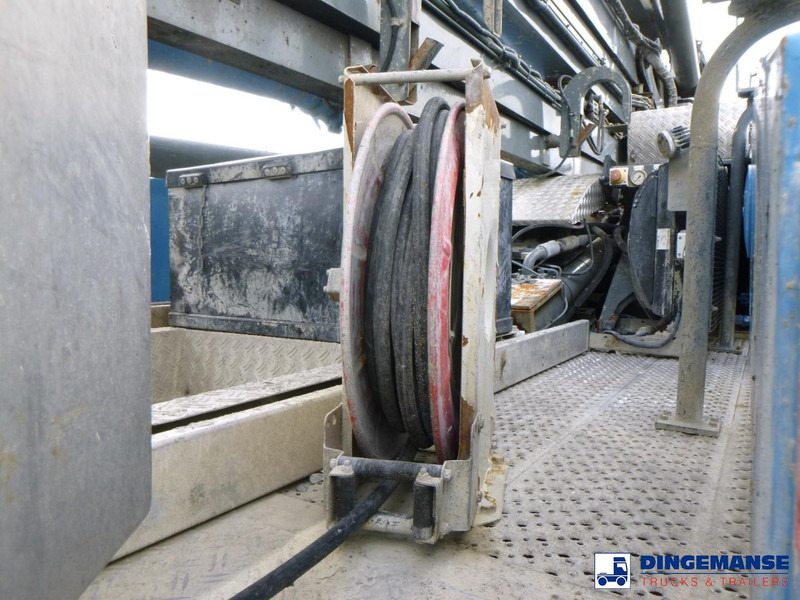 Leie Mercedes-Benz Arocs 8x4 Liebherr 35 XXT concrete pump 35 m Mercedes-Benz Arocs 8x4 Liebherr 35 XXT concrete pump 35 m: bilde 18