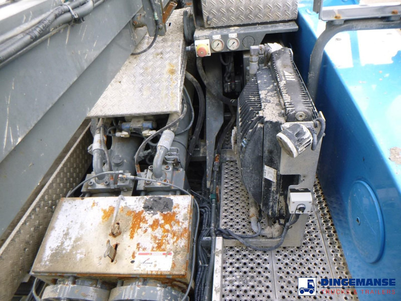Leie Mercedes-Benz Arocs 8x4 Liebherr 35 XXT concrete pump 35 m Mercedes-Benz Arocs 8x4 Liebherr 35 XXT concrete pump 35 m: bilde 17