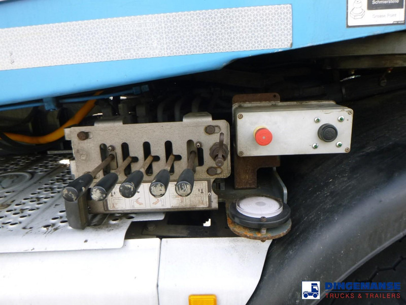 Leie Mercedes-Benz Arocs 8x4 Liebherr 35 XXT concrete pump 35 m Mercedes-Benz Arocs 8x4 Liebherr 35 XXT concrete pump 35 m: bilde 15