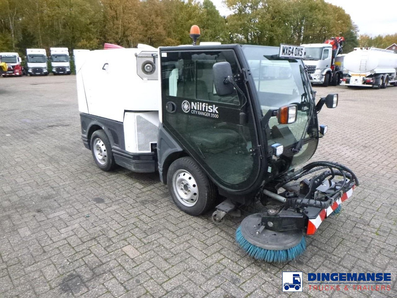 Nilfisk City Ranger CR3500 street sweeper - Feiebil: bilde 2 Nilfisk City Ranger CR3500 street sweeper - Feiebil: bilde 2