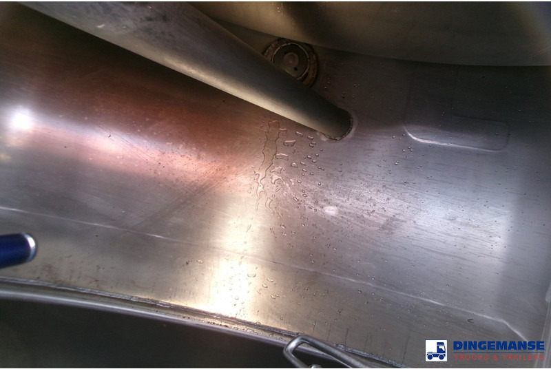 Leie Renault Premium 270 4x2 fuel tank 13.7 m3 / 4 comp Renault Premium 270 4x2 fuel tank 13.7 m3 / 4 comp: bilde 19