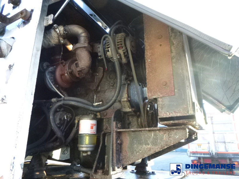 Leie SPITZER Powder tank alu 37 m3 + engine/compressor SPITZER Powder tank alu 37 m3 + engine/compressor: bilde 17 Leie SPITZER Powder tank alu 37 m3 + engine/compressor SPITZER Powder tank alu 37 m3 + engine/compressor: bilde 17