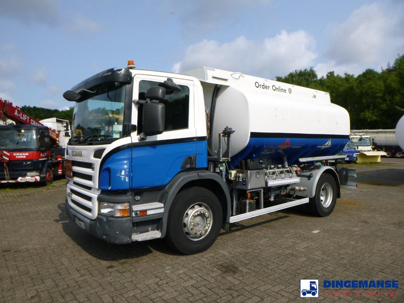 Scania P 230 DB 4x2 RHD fuel tank 12.4 m3 / 4 comp - Tankbil: bilde 1 Scania P 230 DB 4x2 RHD fuel tank 12.4 m3 / 4 comp - Tankbil: bilde 1