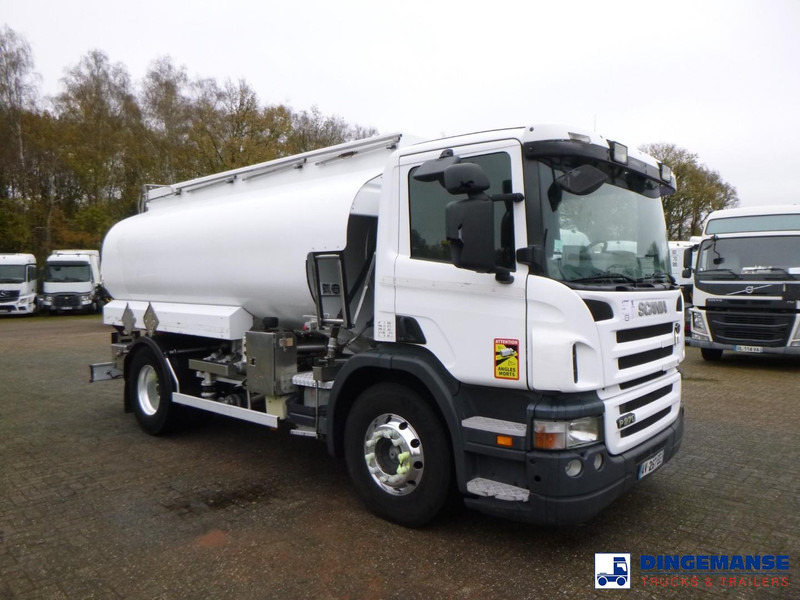 Scania P 270 DB 4x2 fuel tank 14 m3 / 3 comp - Tankbil: bilde 2 Scania P 270 DB 4x2 fuel tank 14 m3 / 3 comp - Tankbil: bilde 2