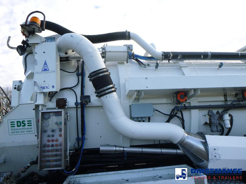 Scania P124-420 6x2 vacuum tank 10.5 m3 - Vakuum lastebil: bilde 5 Scania P124-420 6x2 vacuum tank 10.5 m3 - Vakuum lastebil: bilde 5