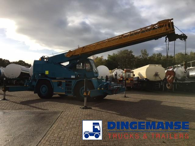 Tadano-Faun TR300 EX 4x4x4 All-terrain crane - Mobilkran: bilde 2 Tadano-Faun TR300 EX 4x4x4 All-terrain crane - Mobilkran: bilde 2