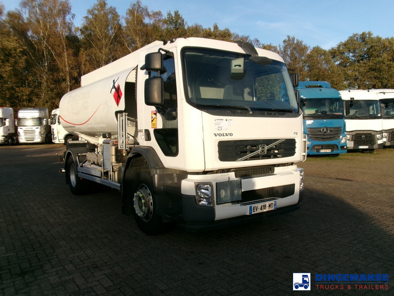 Volvo FE 280 4x2 fuel tank 13.3 m3 / 4 comp - Tankbil: bilde 2 Volvo FE 280 4x2 fuel tank 13.3 m3 / 4 comp - Tankbil: bilde 2