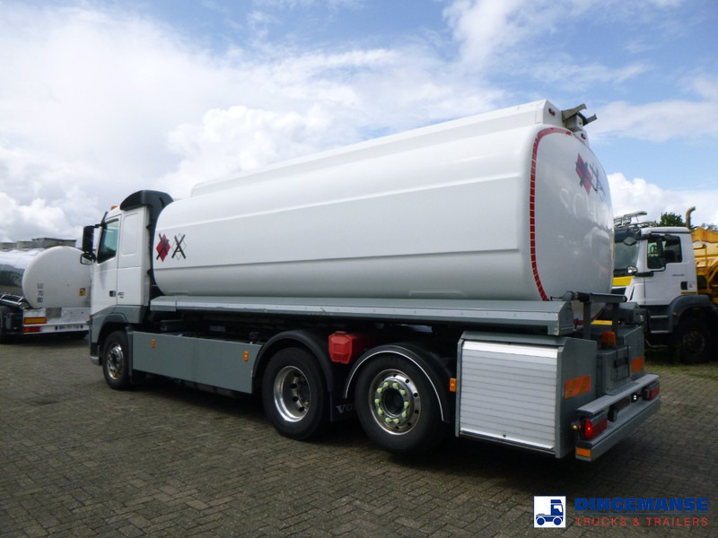 Volvo FH 460 6x2 fuel tank 23.6 m3 / 4 comp - Tankbil: bilde 4 Volvo FH 460 6x2 fuel tank 23.6 m3 / 4 comp - Tankbil: bilde 4