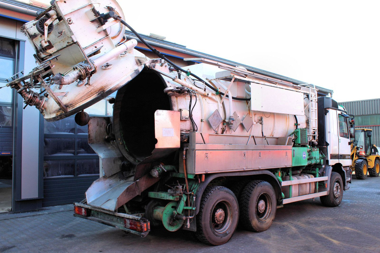 Mercedes-Benz Actros 3335 6x4 Kroll 13m³ HD-Kombi ADR/GGVS V2A - Vakuum lastebil: bilde 3 Mercedes-Benz Actros 3335 6x4 Kroll 13m³ HD-Kombi ADR/GGVS V2A - Vakuum lastebil: bilde 3