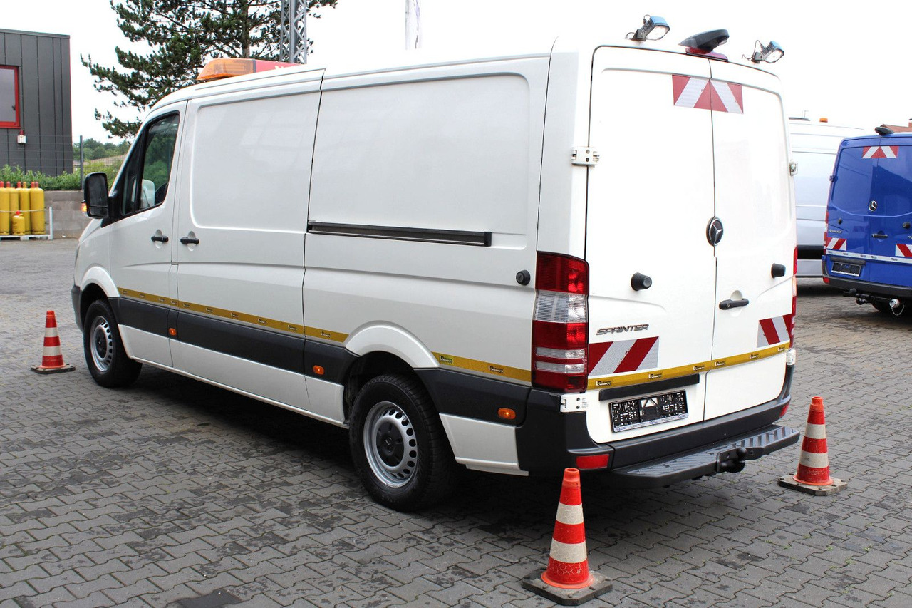 Mercedes-Benz Sprinter 316 CDI + Leistikow 1m³ HD-Spüler 3,5t - Vakuum lastebil: bilde 3 Mercedes-Benz Sprinter 316 CDI + Leistikow 1m³ HD-Spüler 3,5t - Vakuum lastebil: bilde 3