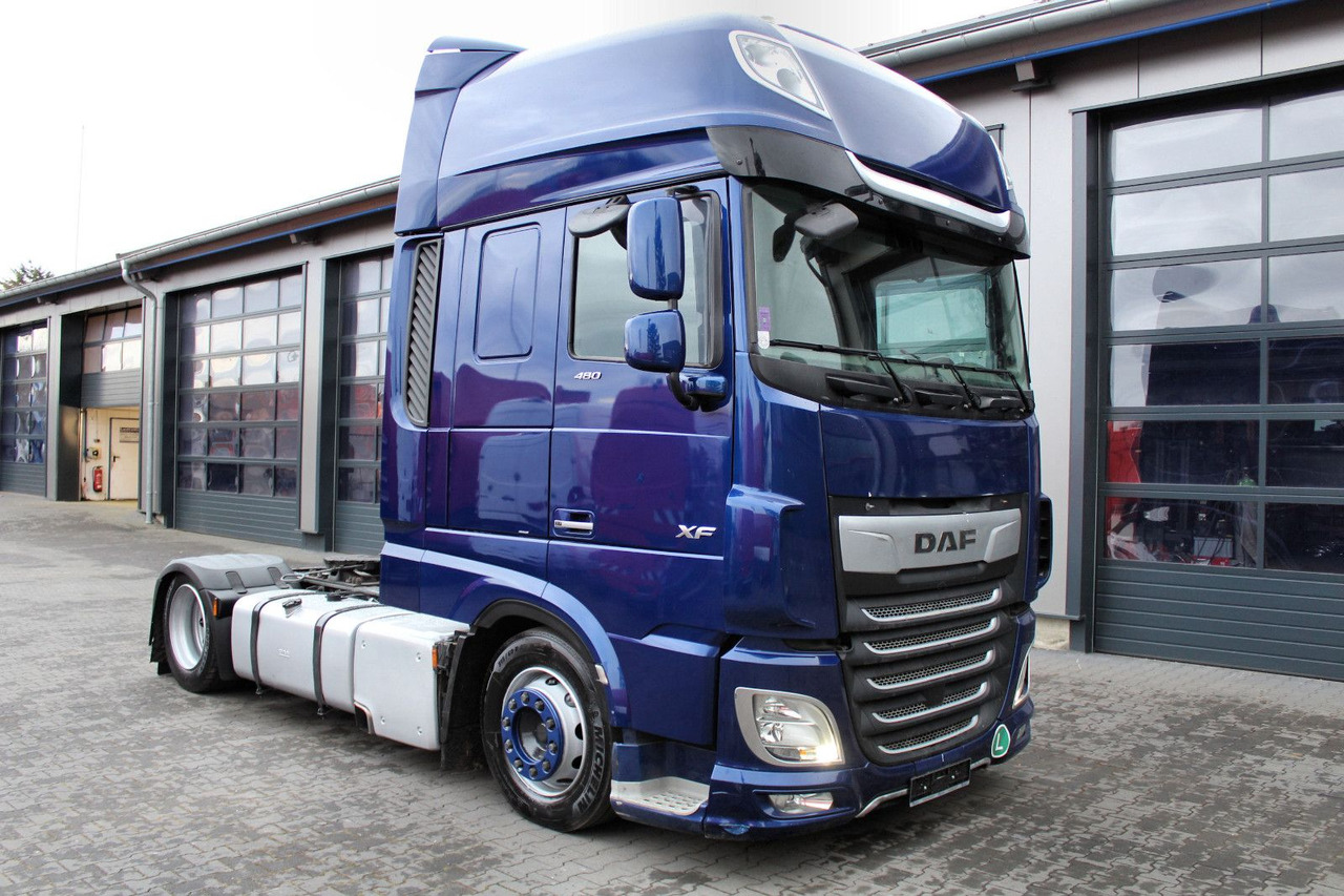 DAF XF 480 FT 4x2 SZM Lowliner !!! TOP !!! - Trekkvogn: bilde 2 DAF XF 480 FT 4x2 SZM Lowliner !!! TOP !!! - Trekkvogn: bilde 2