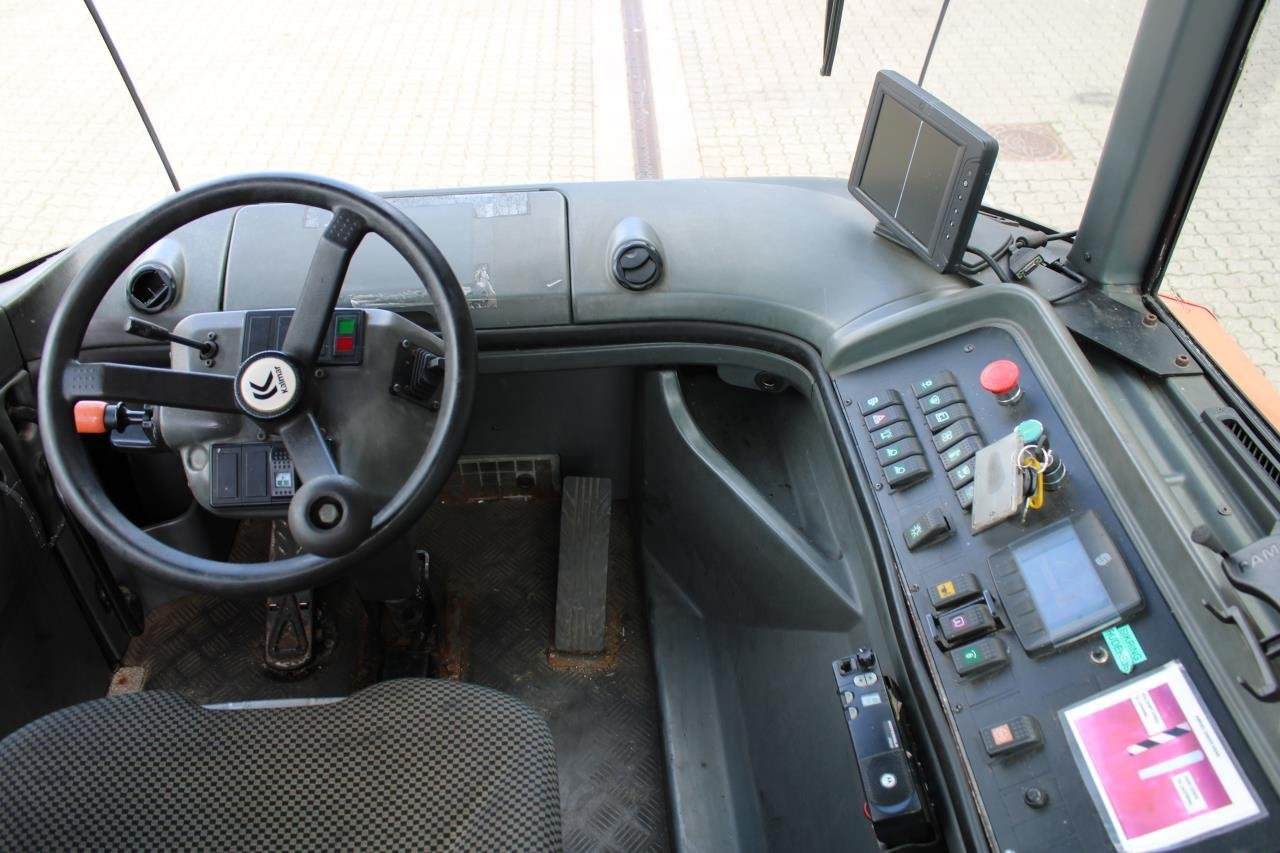 Kalmar TT618I - Terminaltraktor: bilde 4 Kalmar TT618I - Terminaltraktor: bilde 4
