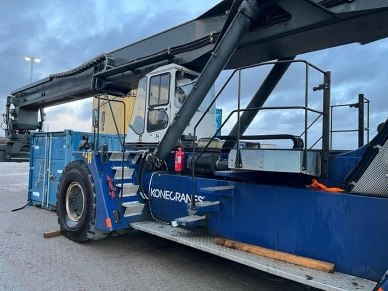 SMV 4531 TB5 - Reachstackere: bilde 4 SMV 4531 TB5 - Reachstackere: bilde 4