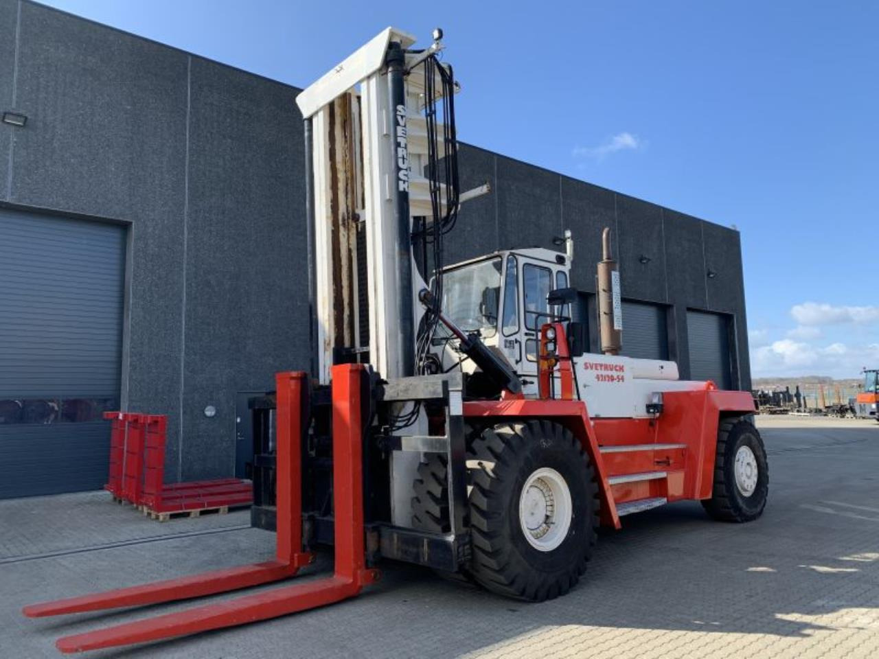 SveTruck 42120-54 - Dieseltruck: bilde 2 SveTruck 42120-54 - Dieseltruck: bilde 2