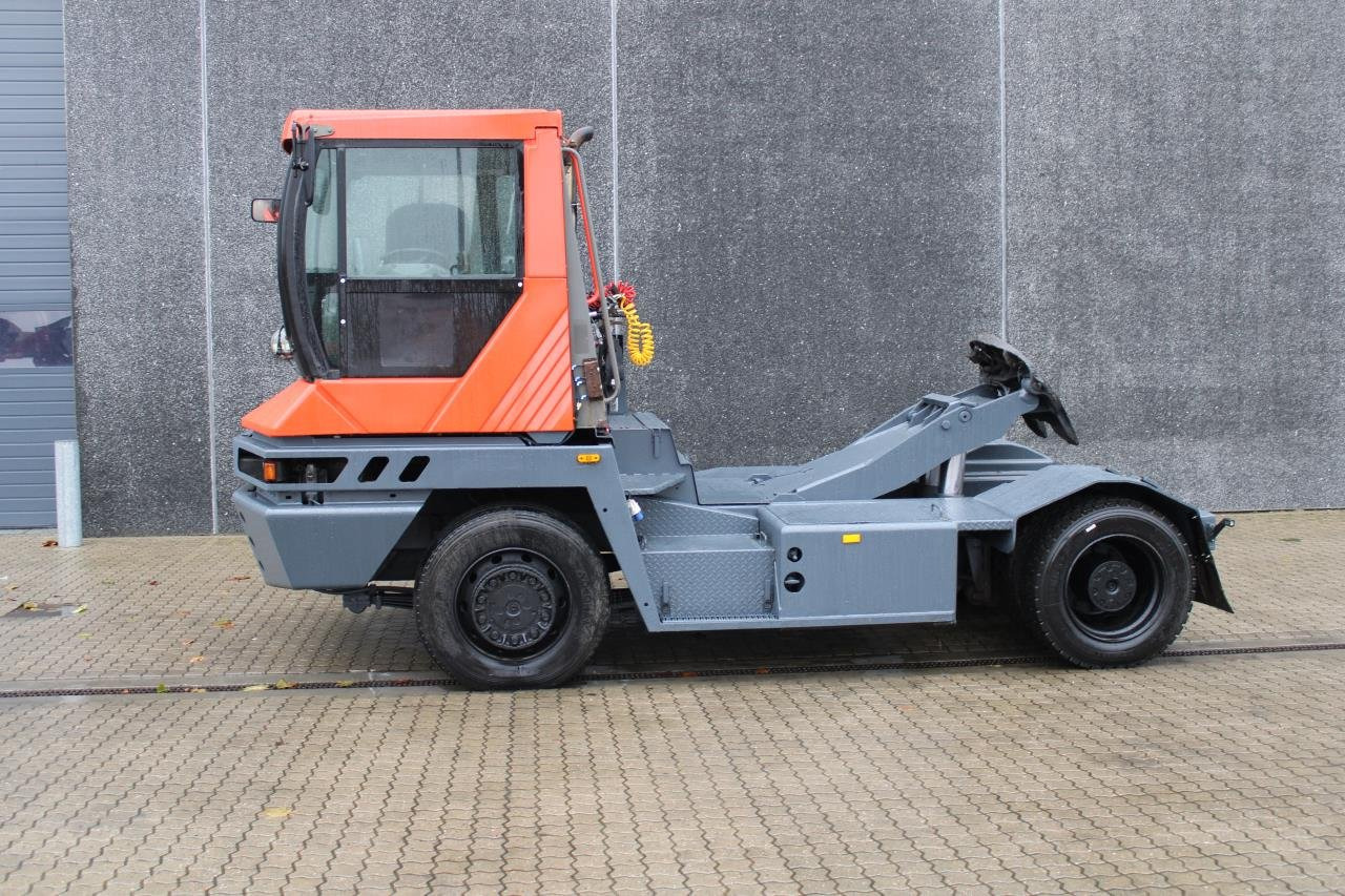 Terberg RT222 - Terminaltraktor: bilde 1 Terberg RT222 - Terminaltraktor: bilde 1