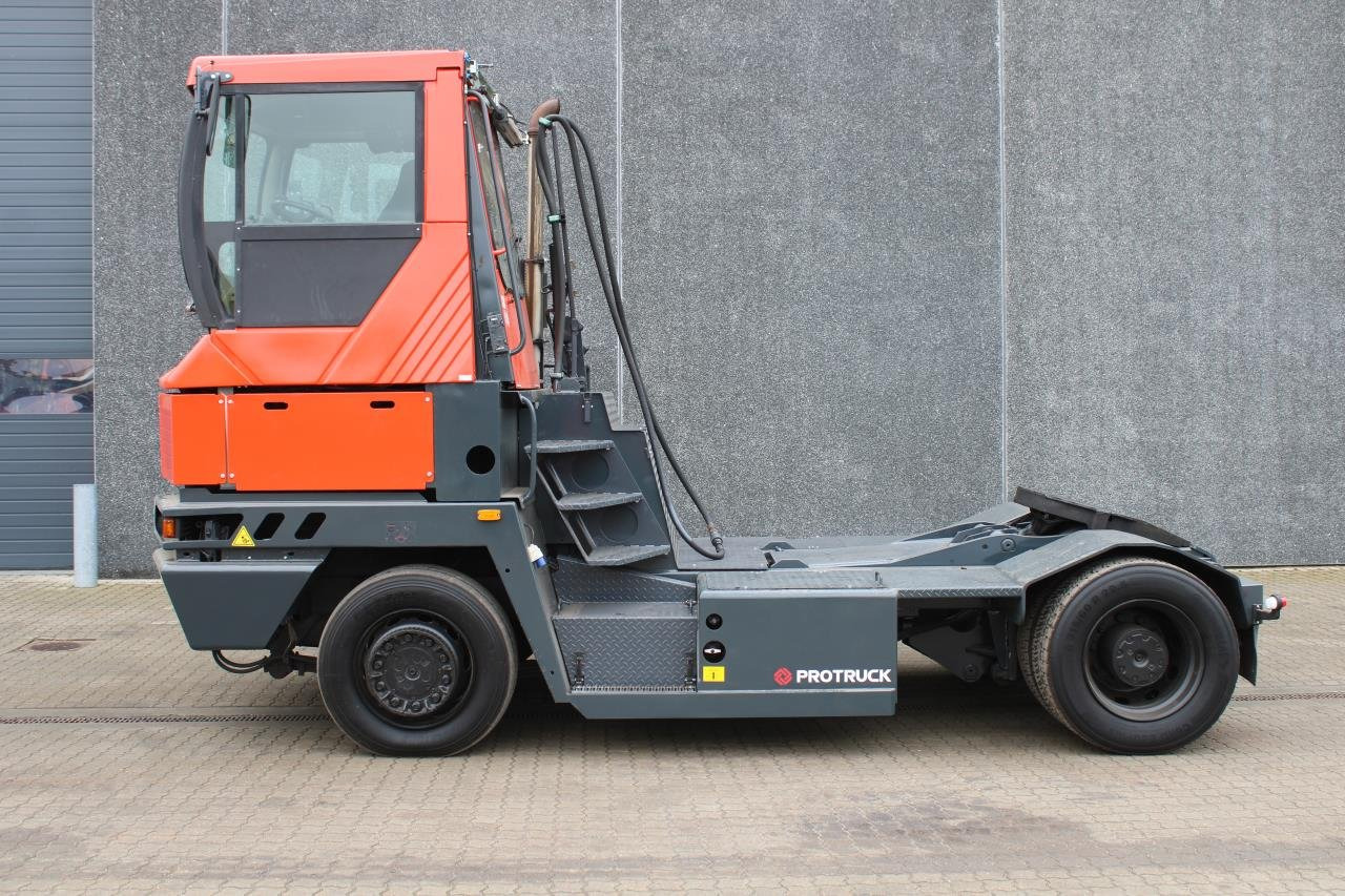 Terberg RT222 - Terminaltraktor: bilde 1 Terberg RT222 - Terminaltraktor: bilde 1