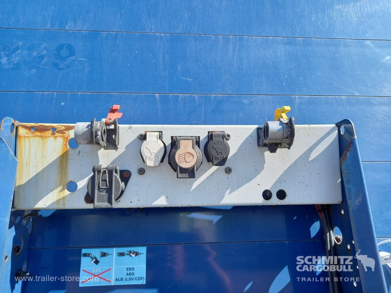 SCHMITZ Auflieger Curtainsider Standard - Gardintrailer: bilde 3 SCHMITZ Auflieger Curtainsider Standard - Gardintrailer: bilde 3