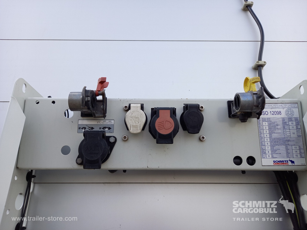 SCHMITZ Auflieger Curtainsider Standard - Gardintrailer: bilde 5 SCHMITZ Auflieger Curtainsider Standard - Gardintrailer: bilde 5