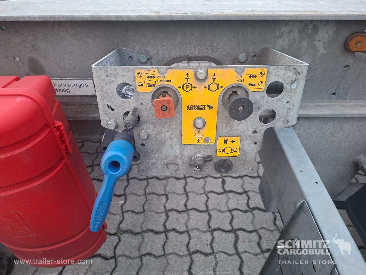 SCHMITZ Zentralachsanhänger Wechselfahrgestell - Container-transport/ Vekselflak tilhenger: bilde 3 SCHMITZ Zentralachsanhänger Wechselfahrgestell - Container-transport/ Vekselflak tilhenger: bilde 3
