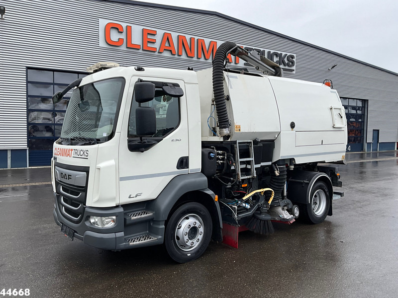 DAF FA LF 230 Euro 6 Johnston VT652 Just 87.278 km! - Feiebil: bilde 3 DAF FA LF 230 Euro 6 Johnston VT652 Just 87.278 km! - Feiebil: bilde 3