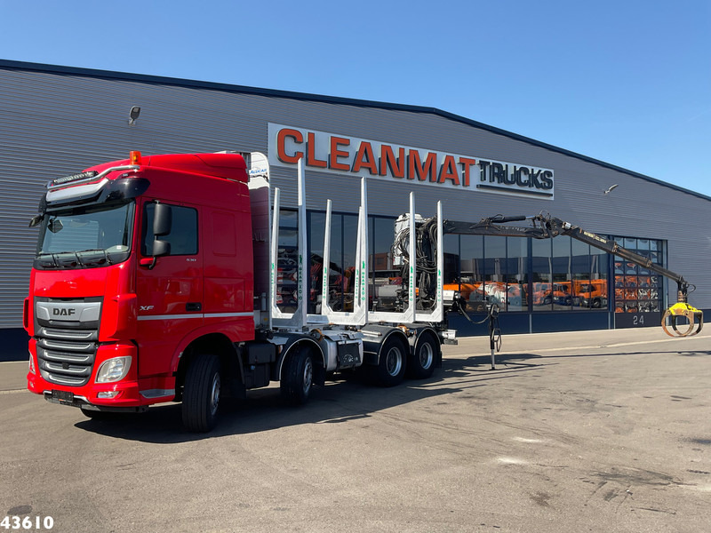 DAF FAD XF 530 8x4 Holzkran - Kranbil: bilde 2 DAF FAD XF 530 8x4 Holzkran - Kranbil: bilde 2