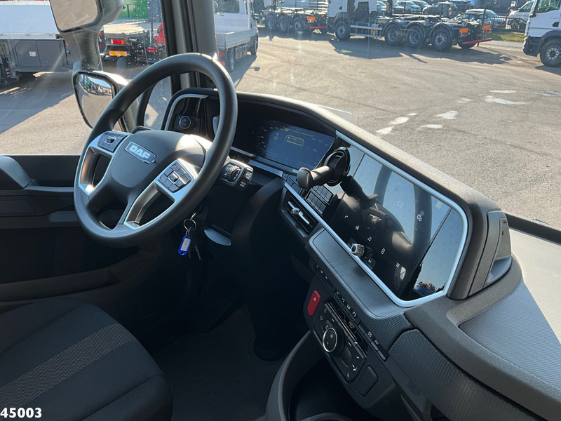 Interior photo 2: Leie DAF FAX XF 530 HMF 95 Tonmeter laadkraan + Fly-Jib NEW & UNUSED! DAF FAX XF 530 HMF 95 Tonmeter laadkraan + Fly-Jib NEW & UNUSED!