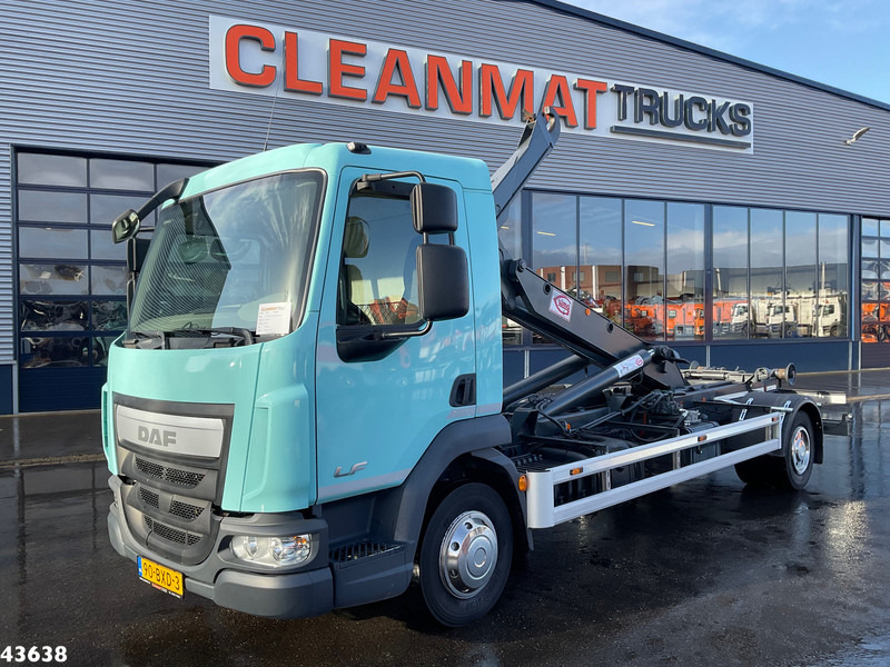 DAF LF 180 Euro 6 14 Ton haakarmsysteem - Krokbil: bilde 1 DAF LF 180 Euro 6 14 Ton haakarmsysteem - Krokbil: bilde 1