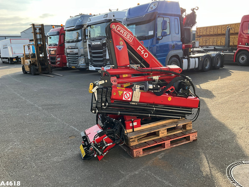 FASSI DEMO 4 Tonmeter laadkraan Laadkraan - Lastebilkran: bilde 3 FASSI DEMO 4 Tonmeter laadkraan Laadkraan - Lastebilkran: bilde 3