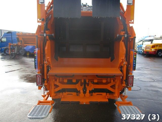 FUSO Canter 9C18 - Søppelbil: bilde 3 FUSO Canter 9C18 - Søppelbil: bilde 3