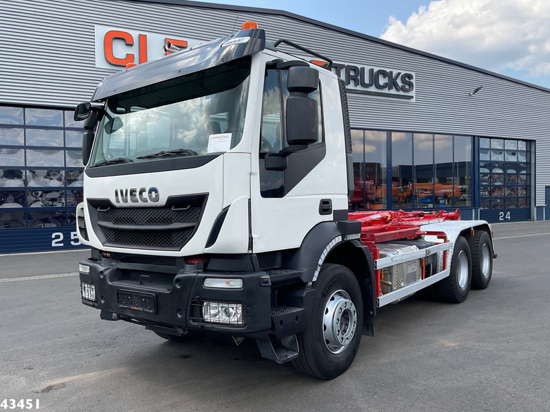 Iveco AD260T 6x4 Euro 6 AJK 20 haakarmsysteem - Krokbil: bilde 2 Iveco AD260T 6x4 Euro 6 AJK 20 haakarmsysteem - Krokbil: bilde 2