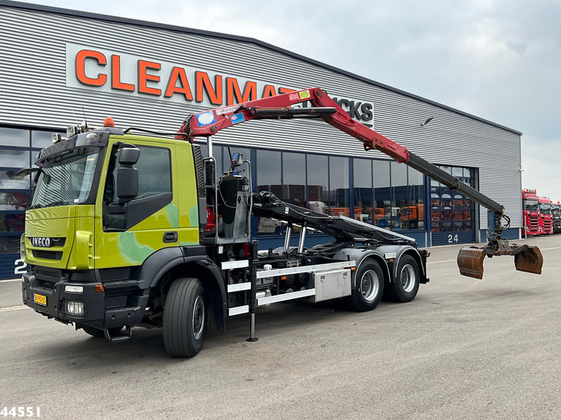 Iveco AD260T41 6x4 HMF 16 Tonmeter Z-kraan - Lastebil med kabelsystem, Kranbil: bilde 1 Iveco AD260T41 6x4 HMF 16 Tonmeter Z-kraan - Lastebil med kabelsystem, Kranbil: bilde 1