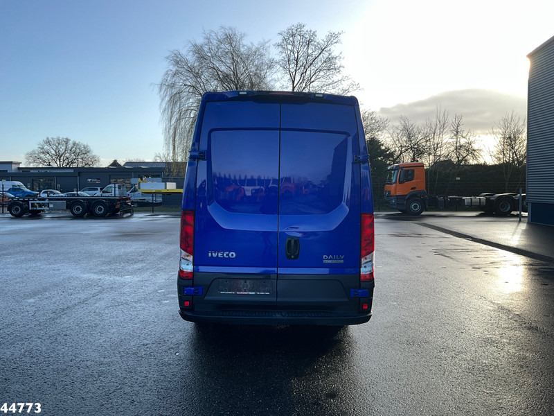 Iveco Daily 35C18 RIONED hogedrukwater installatie - Vakuum lastebil: bilde 4 Iveco Daily 35C18 RIONED hogedrukwater installatie - Vakuum lastebil: bilde 4