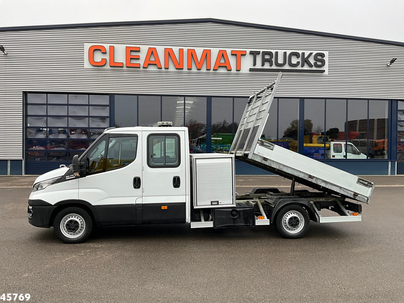 Iveco Daily 35S17D Kipper 7 persoons Just 95.281 km! - Varebil med tipp: bilde 1 Iveco Daily 35S17D Kipper 7 persoons Just 95.281 km! - Varebil med tipp: bilde 1