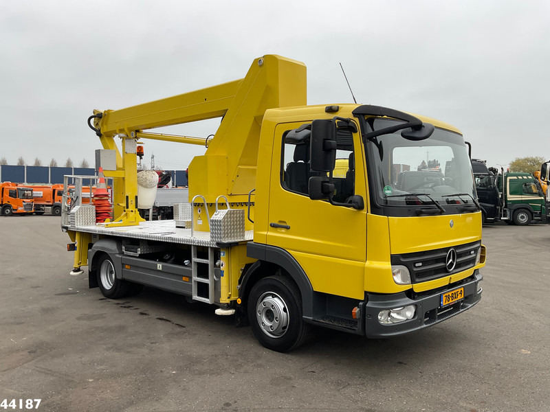 Mercedes-Benz Atego 815 Wumag Elevant 17 meter hoogwerker Just 39.048 km! - Lastebil: bilde 4 Mercedes-Benz Atego 815 Wumag Elevant 17 meter hoogwerker Just 39.048 km! - Lastebil: bilde 4