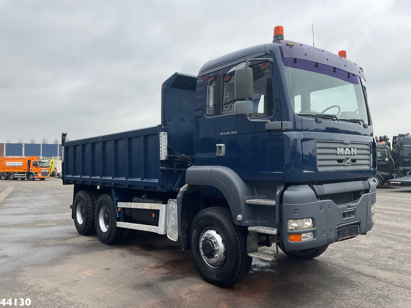 MAN TGA 33.363 6x6 Kipper 12m³ Manual Full steel - Tippbil: bilde 5 MAN TGA 33.363 6x6 Kipper 12m³ Manual Full steel - Tippbil: bilde 5