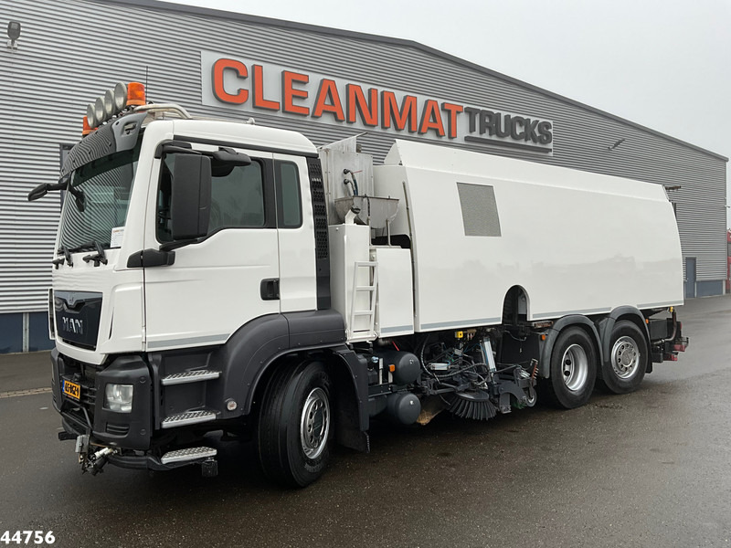 MAN TGS 26.440 Euro 6 Beam S14000 Wegdekreiniger - Feiebil: bilde 2 MAN TGS 26.440 Euro 6 Beam S14000 Wegdekreiniger - Feiebil: bilde 2