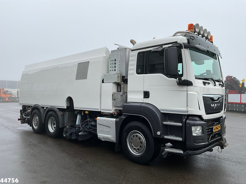 MAN TGS 26.440 Euro 6 Beam S14000 Wegdekreiniger - Feiebil: bilde 5 MAN TGS 26.440 Euro 6 Beam S14000 Wegdekreiniger - Feiebil: bilde 5