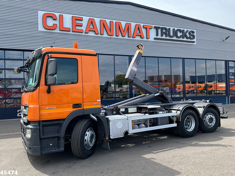 Mercedes-Benz Actros 2541 6x2 VDL 20 Ton haakarmsysteem - Krokbil: bilde 1 Mercedes-Benz Actros 2541 6x2 VDL 20 Ton haakarmsysteem - Krokbil: bilde 1
