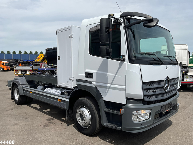 Mercedes-Benz Atego 1218 Euro 6 Manual 7 Ton haakarmsysteem - Krokbil: bilde 3 Mercedes-Benz Atego 1218 Euro 6 Manual 7 Ton haakarmsysteem - Krokbil: bilde 3