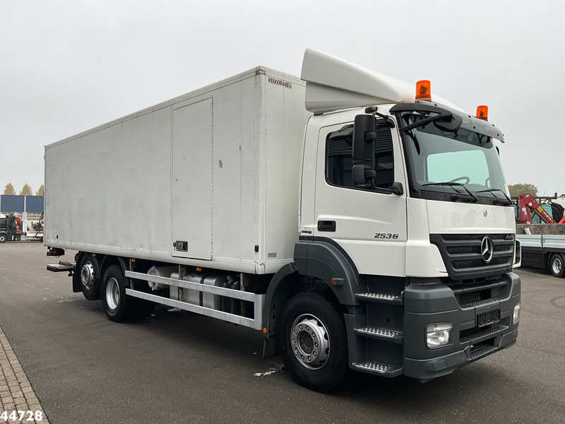 Mercedes-Benz Axor 2636 6x2 Dhollandia laadklep Just 265.901 km! - Skapbil: bilde 4 Mercedes-Benz Axor 2636 6x2 Dhollandia laadklep Just 265.901 km! - Skapbil: bilde 4