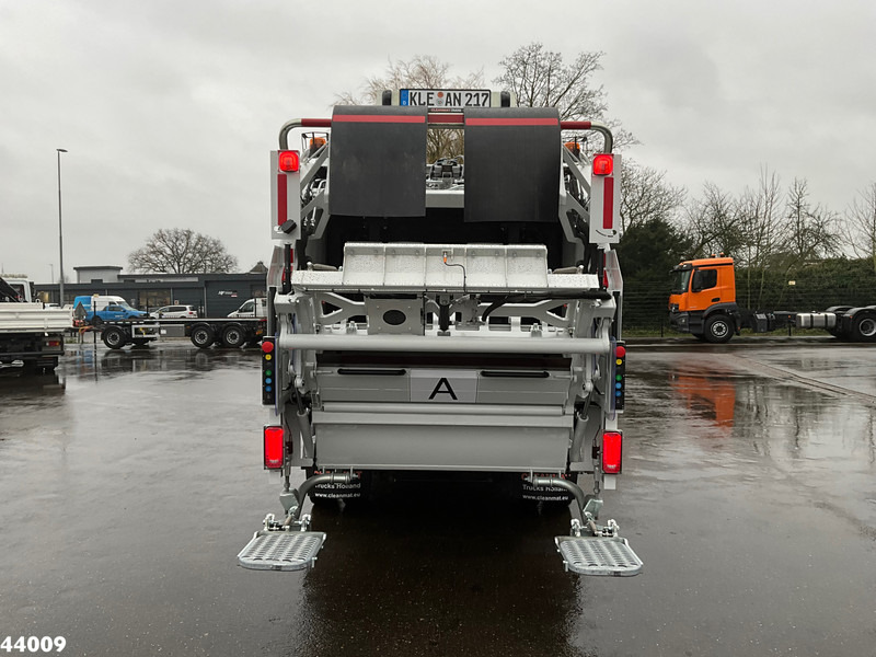 Mitsubishi Canter 9C18 Zoeller 7m³ - Søppelbil: bilde 4 Mitsubishi Canter 9C18 Zoeller 7m³ - Søppelbil: bilde 4
