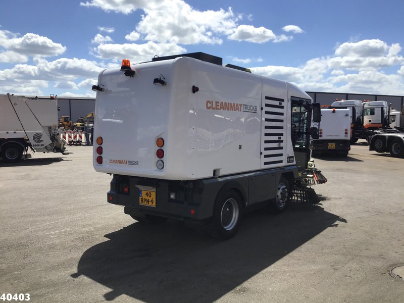 Ravo 5-SERIES 580 with 3-rd brush - Feiebil: bilde 4 Ravo 5-SERIES 580 with 3-rd brush - Feiebil: bilde 4