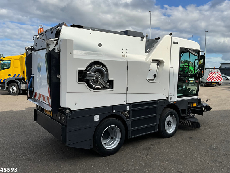 Schmidt Compact 400 Euro 6 with 3-rd brush - Feiebil: bilde 4 Schmidt Compact 400 Euro 6 with 3-rd brush - Feiebil: bilde 4