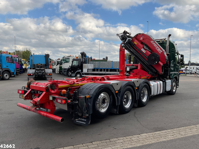 Volvo FM 460 8x4 TRIDEM Euro 6 32 Tonmeter laadkraan - Krokbil, Kranbil: bilde 4 Volvo FM 460 8x4 TRIDEM Euro 6 32 Tonmeter laadkraan - Krokbil, Kranbil: bilde 4