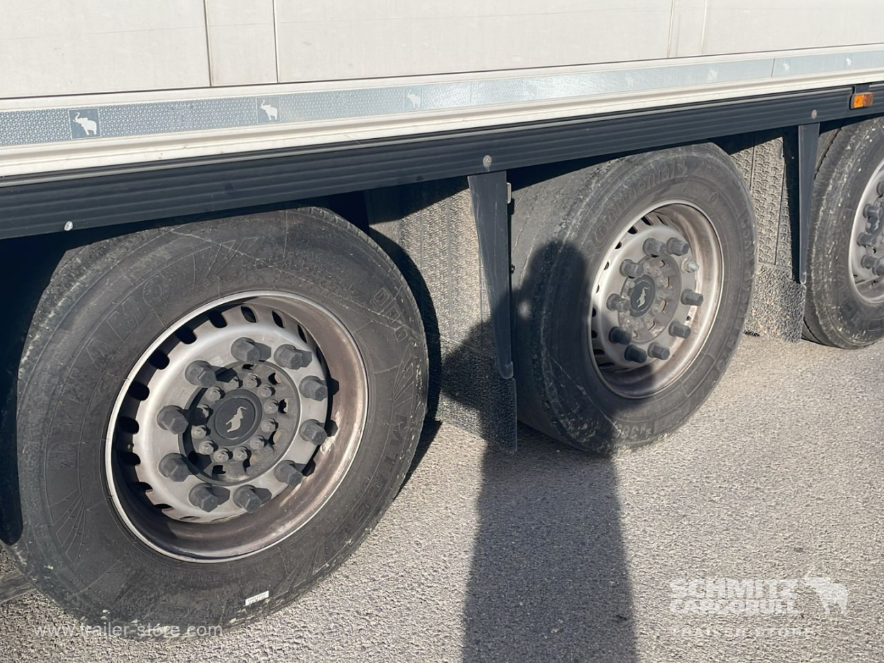 SCHMITZ Semiremolque Frigo Standard - Isotermisk semitrailer: bilde 5 SCHMITZ Semiremolque Frigo Standard - Isotermisk semitrailer: bilde 5